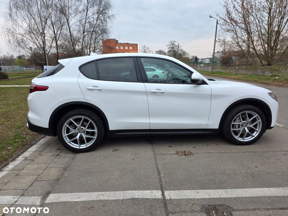 Alfa Romeo Stelvio 2.0 Turbo Super Q4 - 4