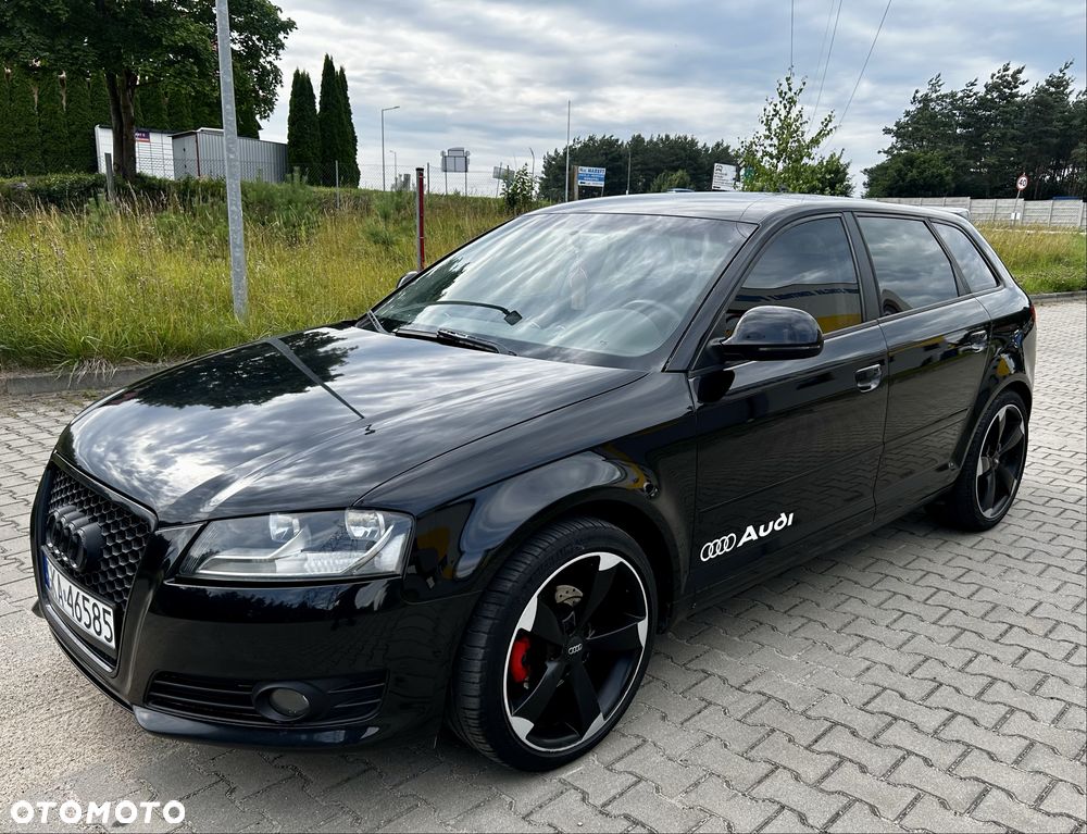 Audi A3 Sportback - 1