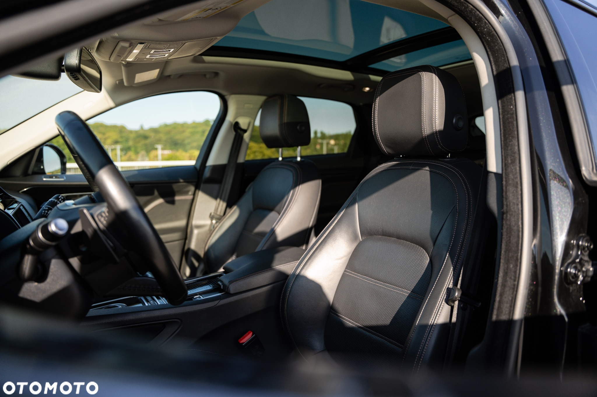 Jaguar F-Pace 2.0 i4P AWD 300 Sport - 27