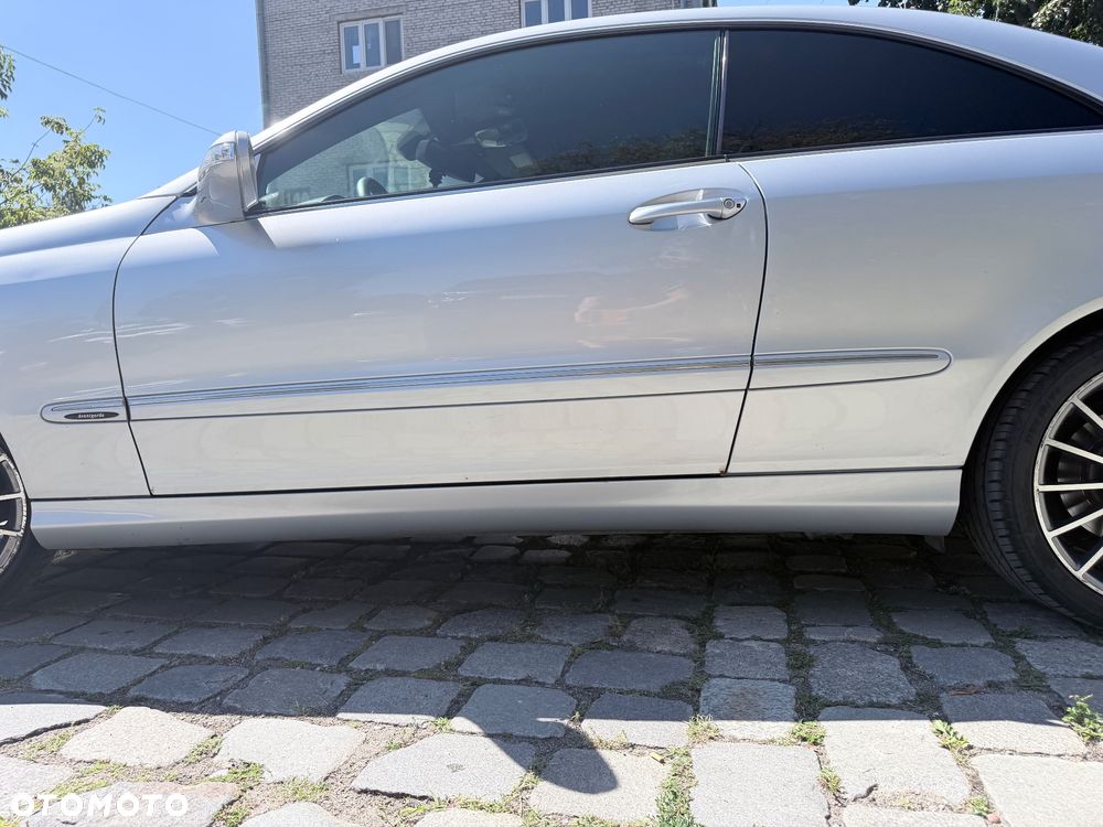 Mercedes-Benz CLK 220 CDI Automatik Avantgarde Sport Edition - 10