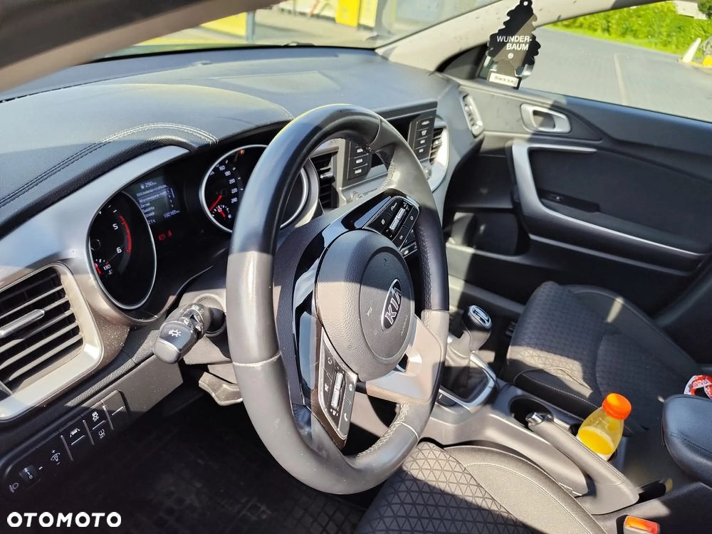 Kia Ceed 1.6 CRDi SCR L - 11