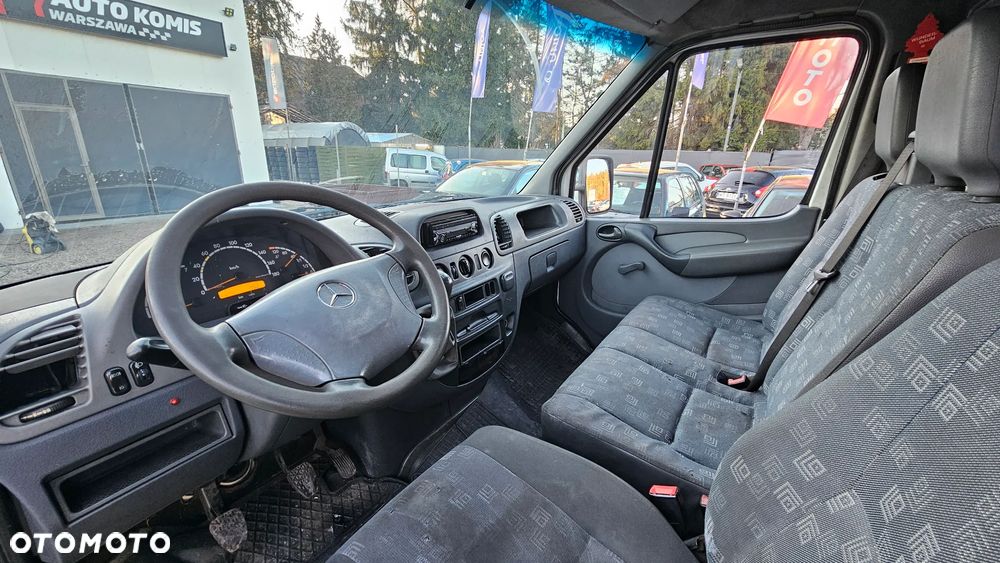 Mercedes-Benz Sprinter - 7