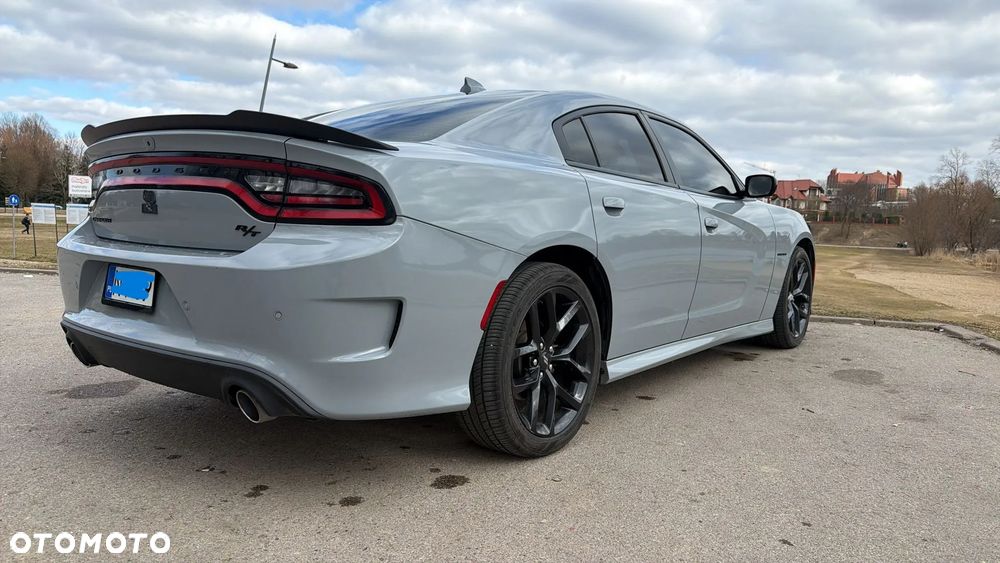 Dodge Charger 5.7 R/T - 15