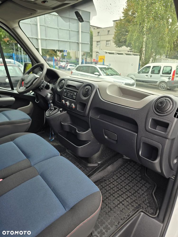 Renault Master - 10