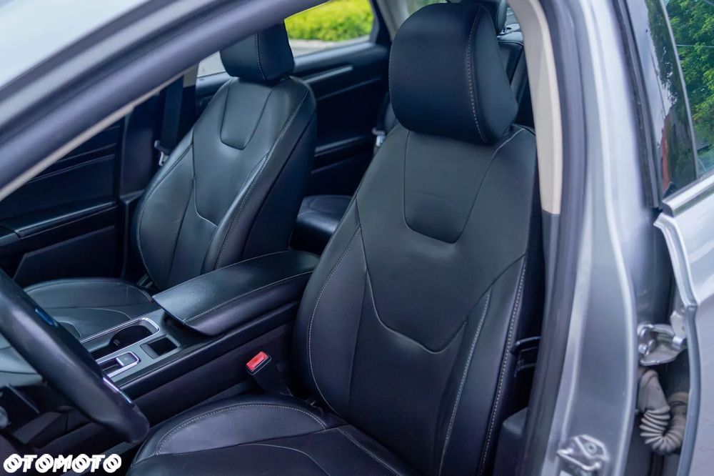 Ford Fusion - 3