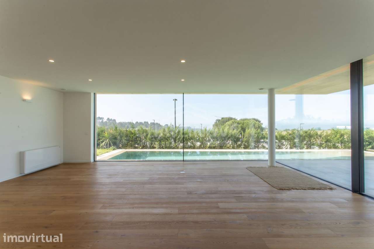 Moradia Geminada V3 Nova (Luxo) c/ Piscina em Canidelo (Marques Gomes) - Grande imagem: 4/60