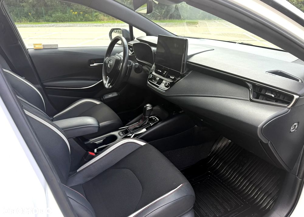 Toyota Corolla - 8
