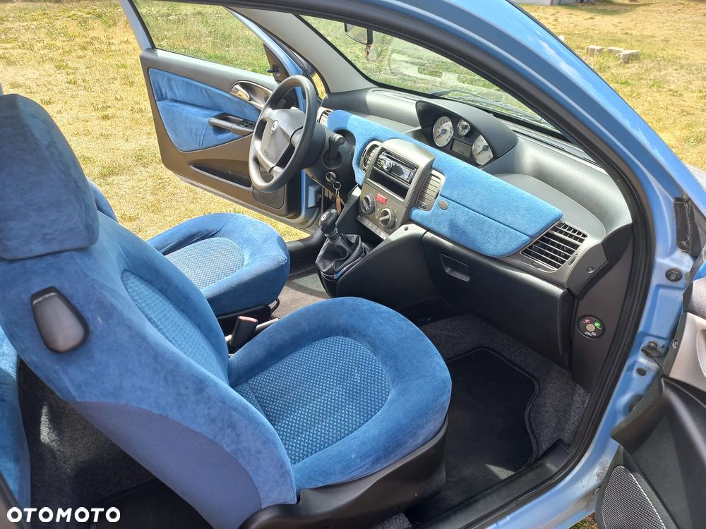 Lancia Ypsilon Y 1.4 16v Argento - 12