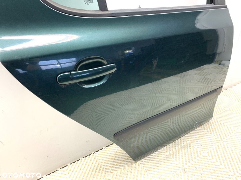 DRZWI PRAWY TYŁ  SKODA FABIA II (542) 2006 - 2014 1.2 51 kW [70 KM] benzyna 2007 - 2014 - 2