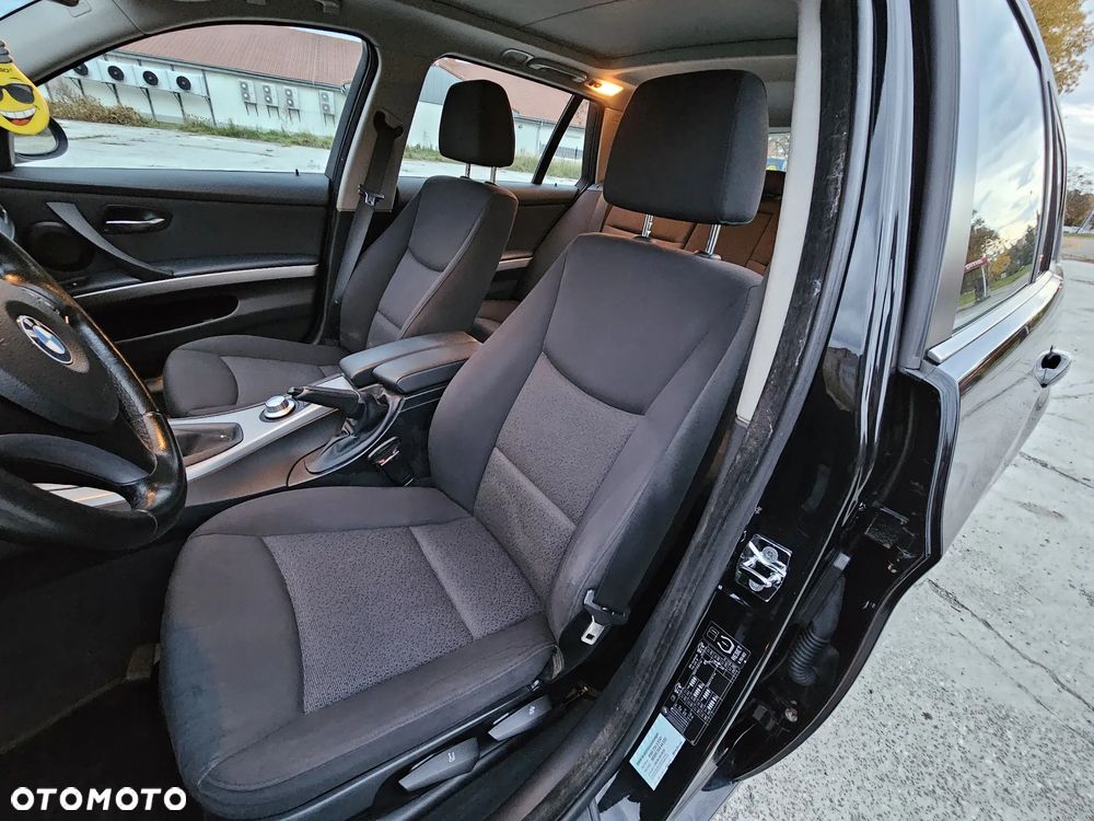 BMW Seria 3 318i - 18