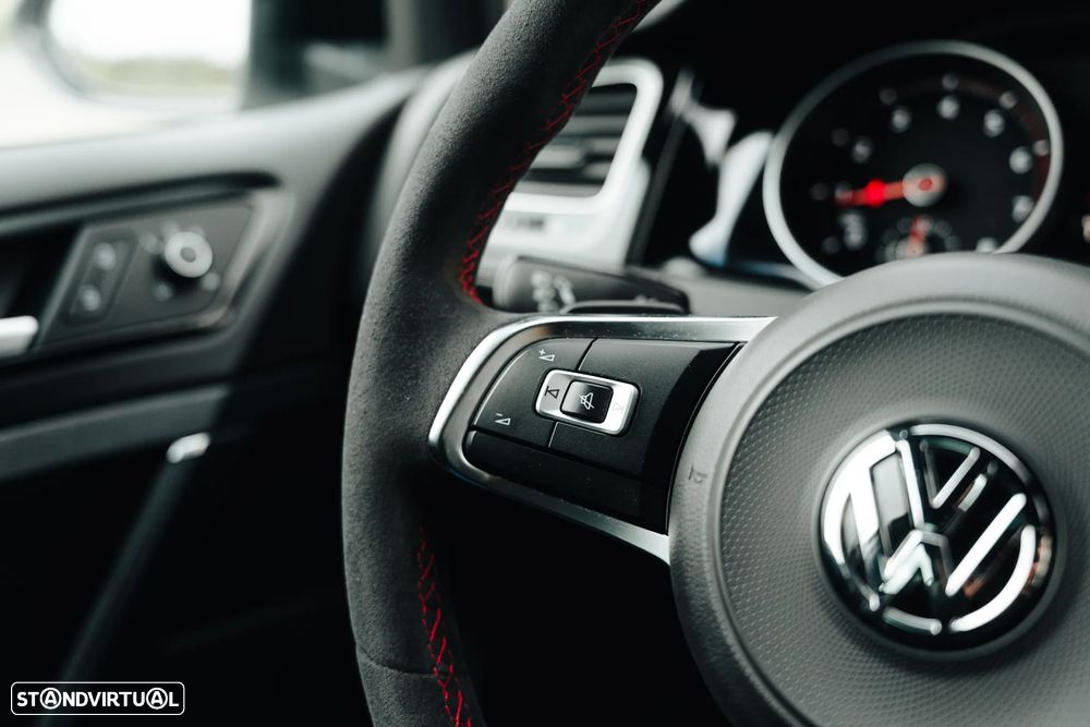 VW Golf GTI Clubsport DSG - 22
