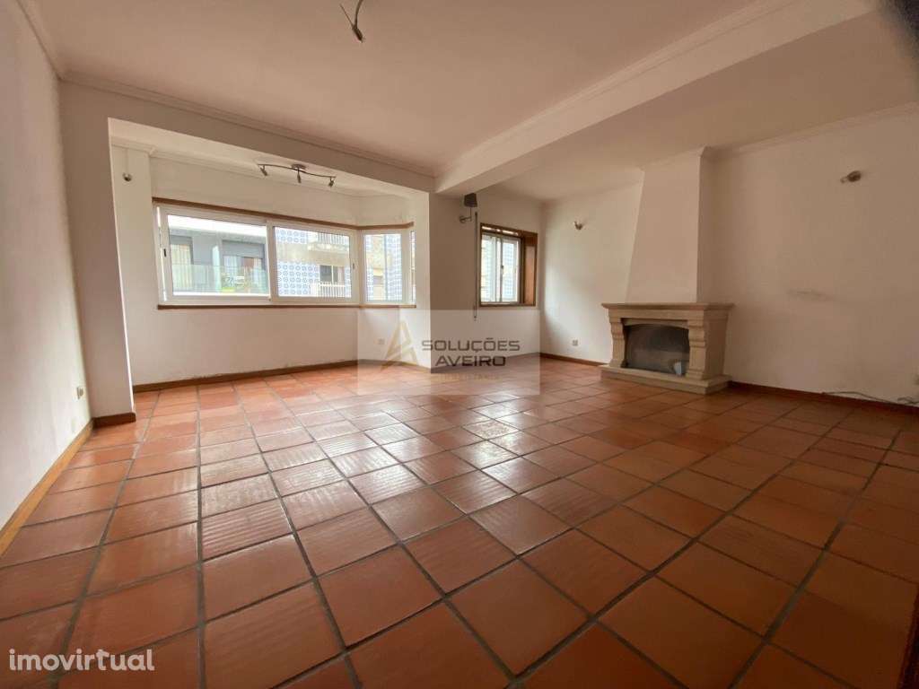 Apartamento T2 Bairro do Liceu - Aveiro - Grande imagem: 2/17