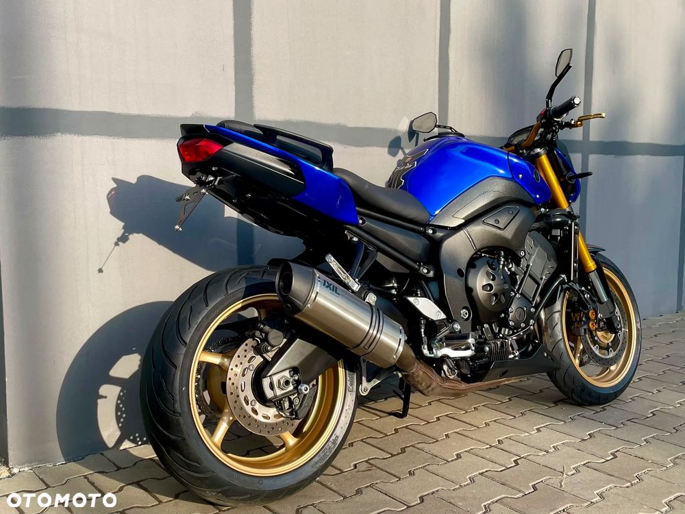 Yamaha FZ8 - 3
