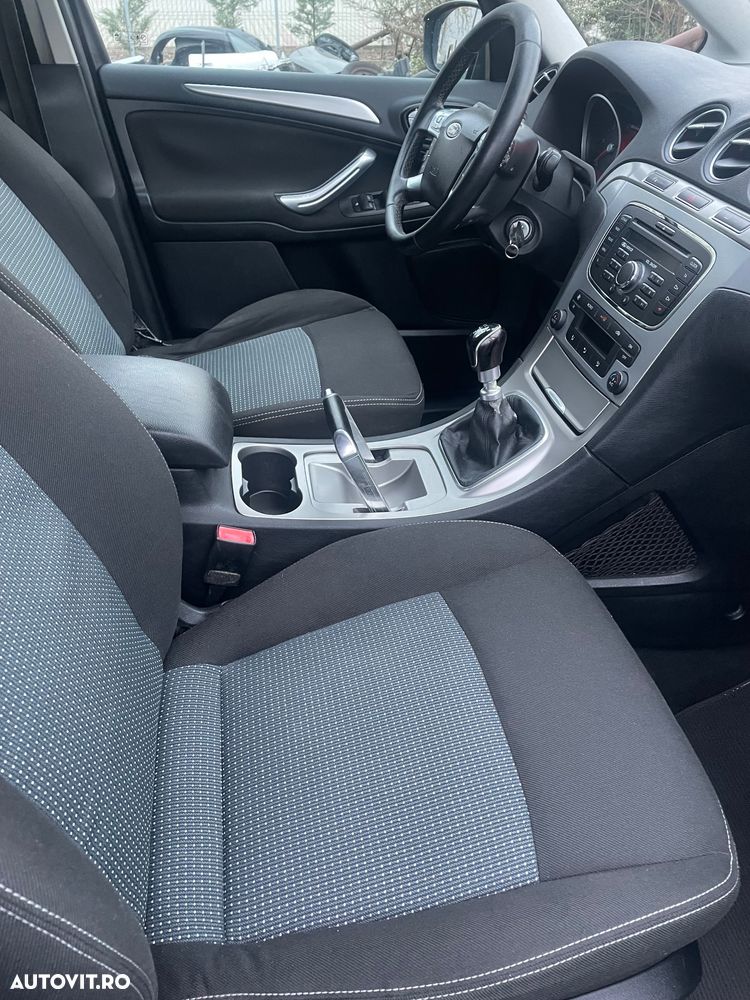 Ford Galaxy 2.0 TDCi DPF Trend - 11