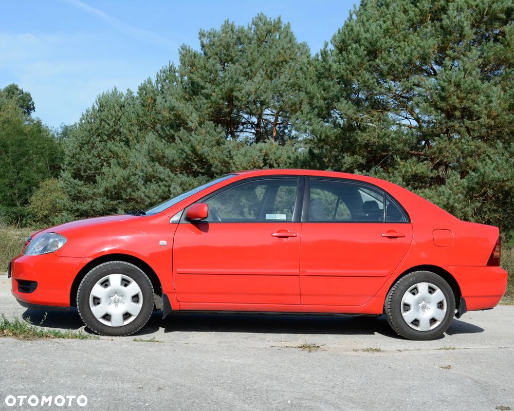 Toyota Corolla 2004 photo 2