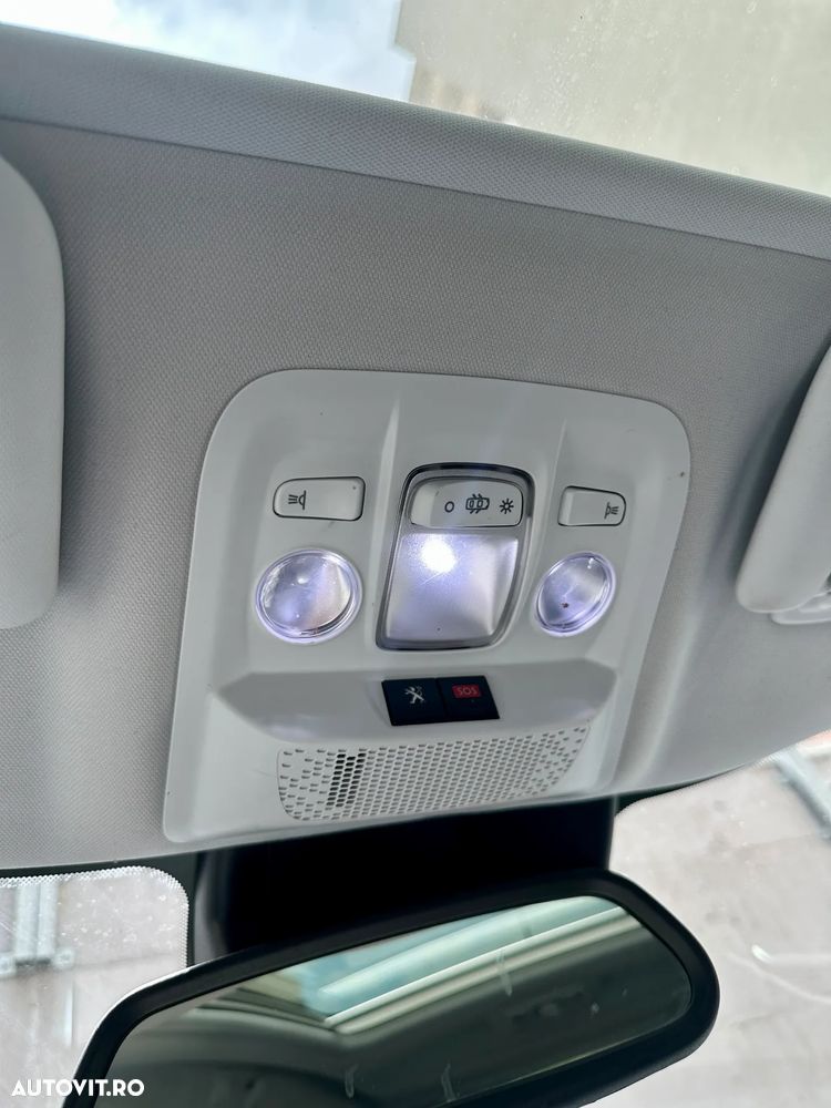 Peugeot 2008 - 16
