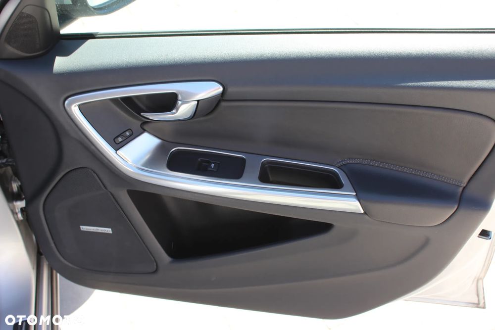 Volvo V60 D2 - 24