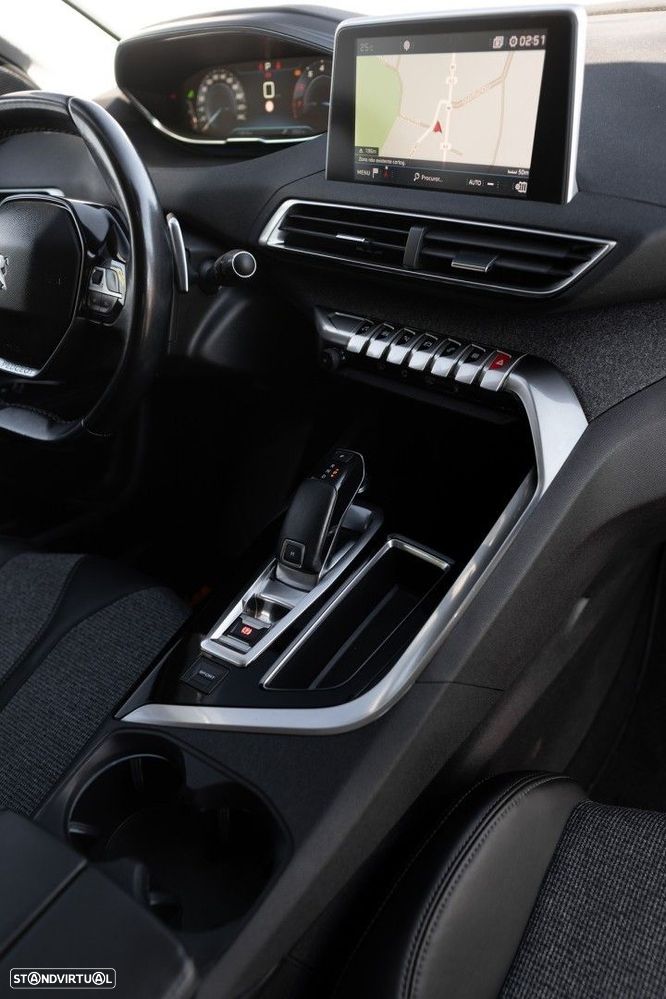 Peugeot 5008 1.2 PureTech Allure EAT6 - 20