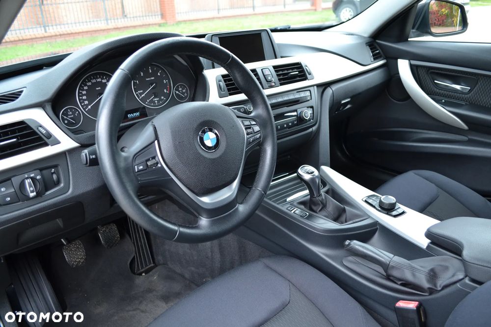 BMW Seria 3 - 21