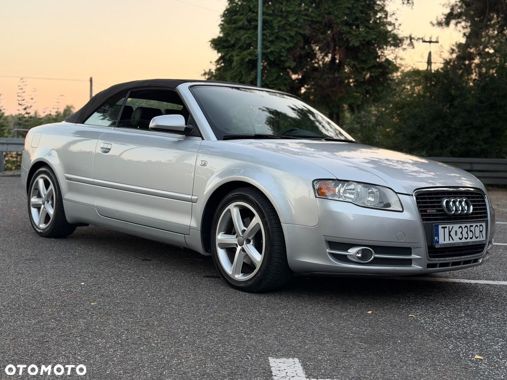 Audi A4 Cabrio 2.0 TDI DPF - 1