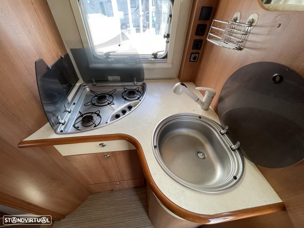 Rapido Serie 6F 691 cama central - 21
