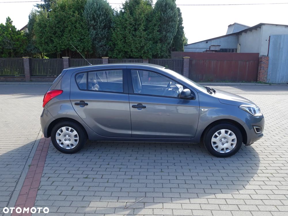 Hyundai i20 1.2 Fifa World Cup Edition - 4