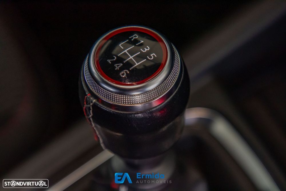 Renault Captur 1.3 TCe RS Line - 37