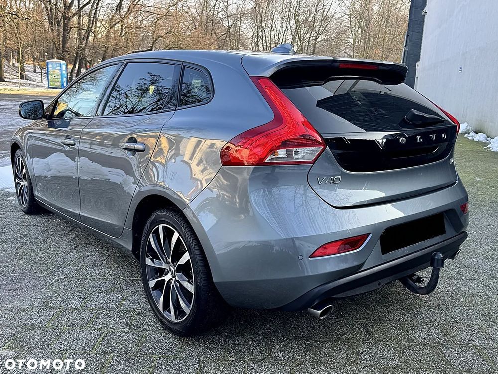 Volvo V40 D3 Geartronic Momentum - 6