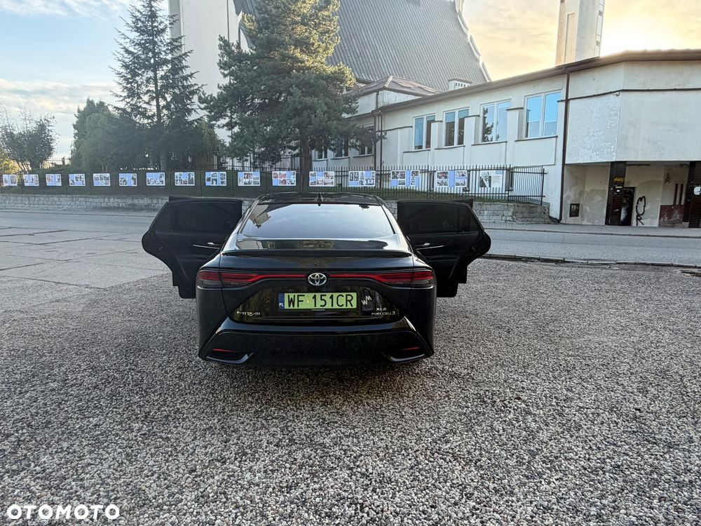 Toyota Mirai Executive - 18