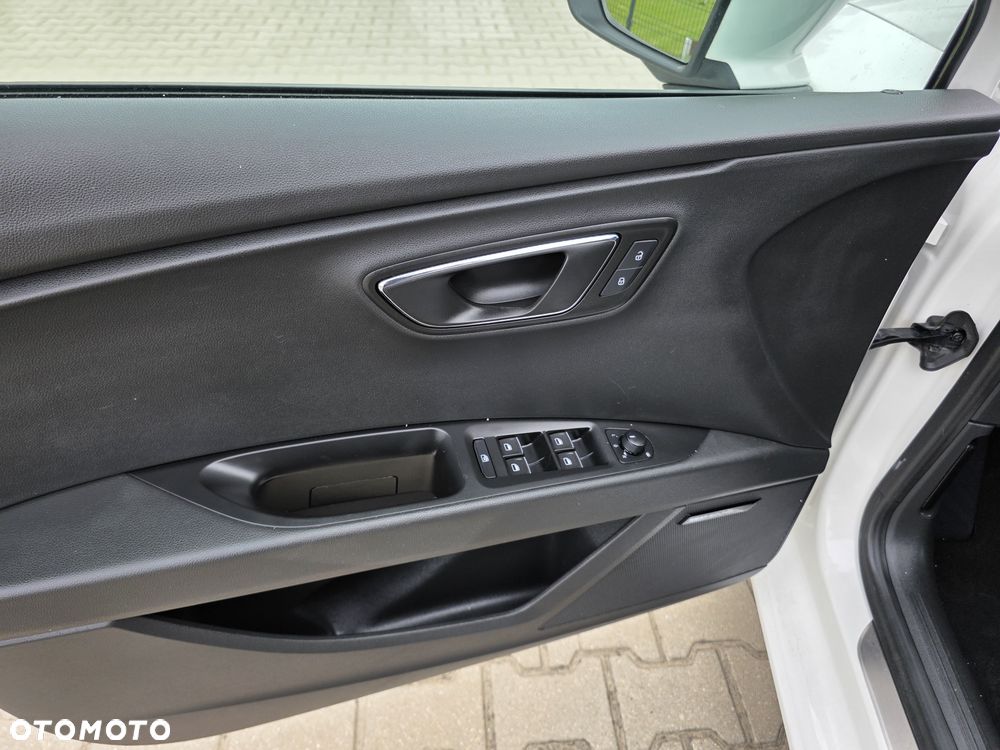 Seat Leon Sportstourer 2.0 TDI DPF DSG FR - 19