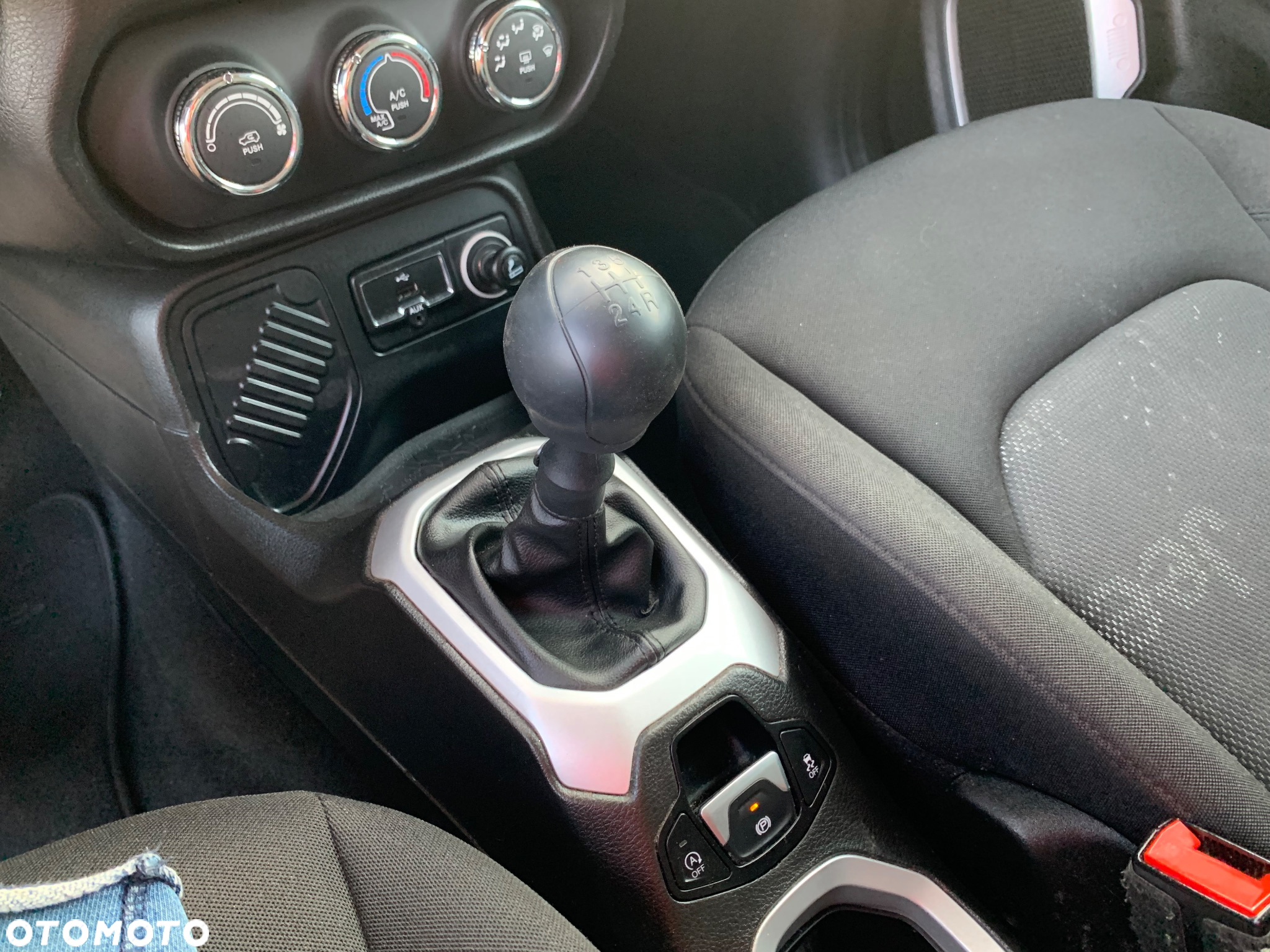 Jeep Renegade 1.6 E-torQ Longitude - 24
