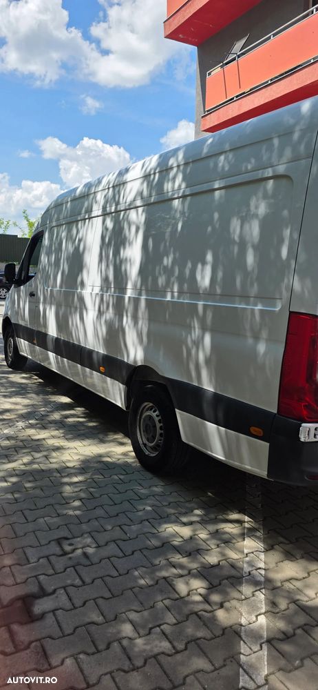 Mercedes-Benz Sprinter - 9