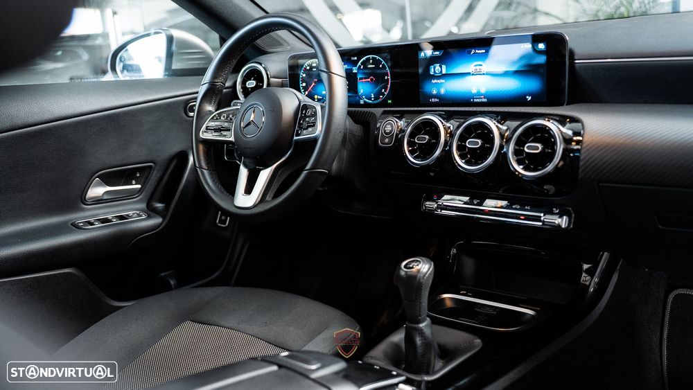 Mercedes-Benz CLA 180 d Shooting Brake Business Solutions - 33