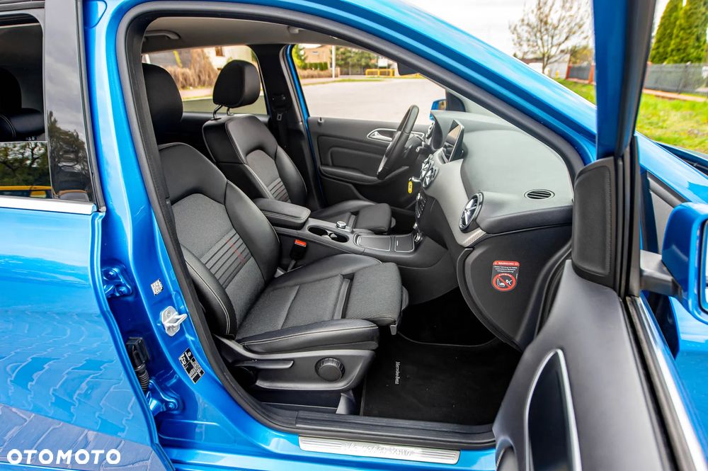 Mercedes-Benz Klasa B - 32