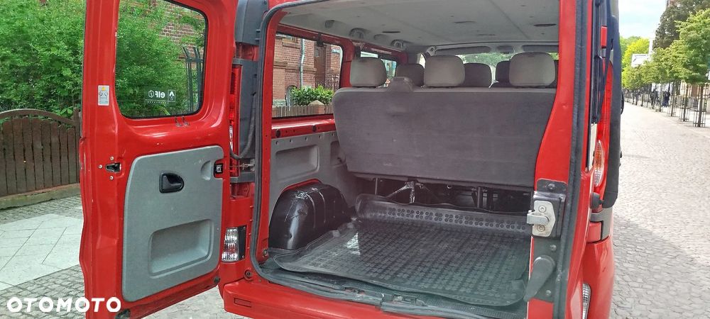 Renault Trafic - 11