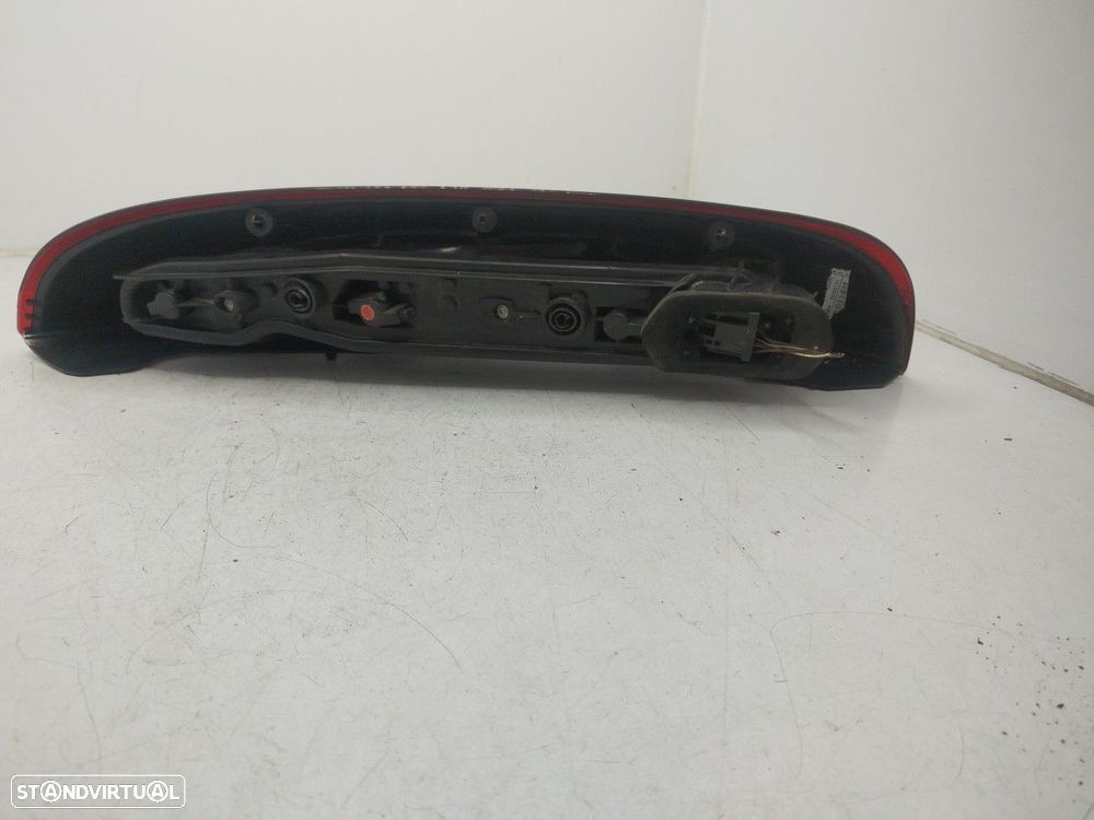 Farolim Stop Esq Opel Corsa C - 3