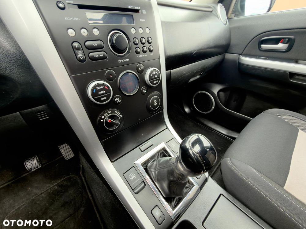 Suzuki Grand Vitara 2.4 Comfort+ - 28