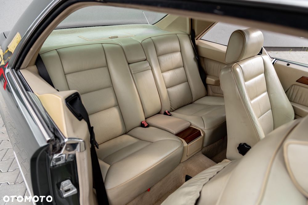 Mercedes-Benz W124 (1984-1993) - 30