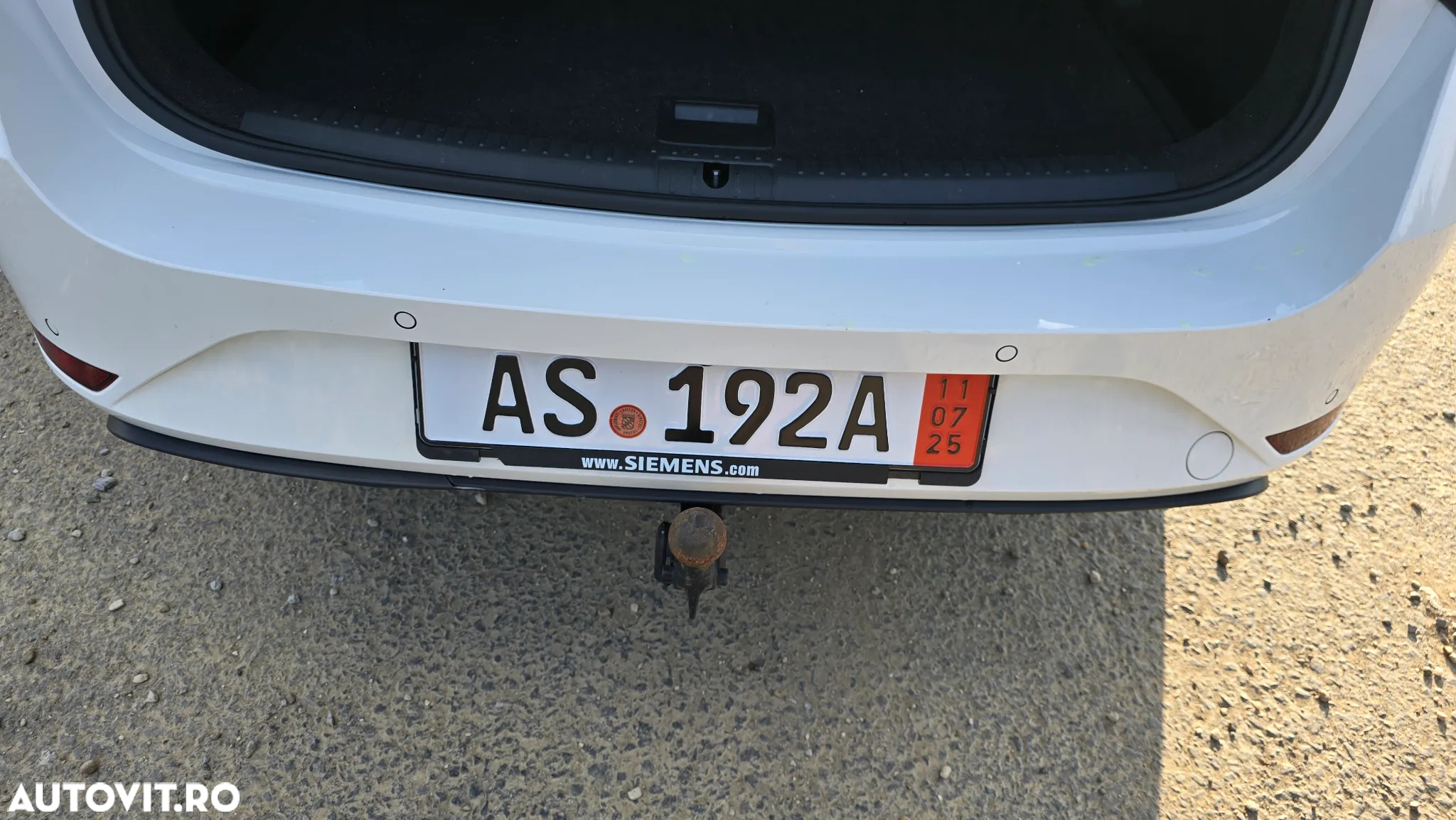 Seat Leon Sportstourer 2.0 TDI DSG Style Edition - 30