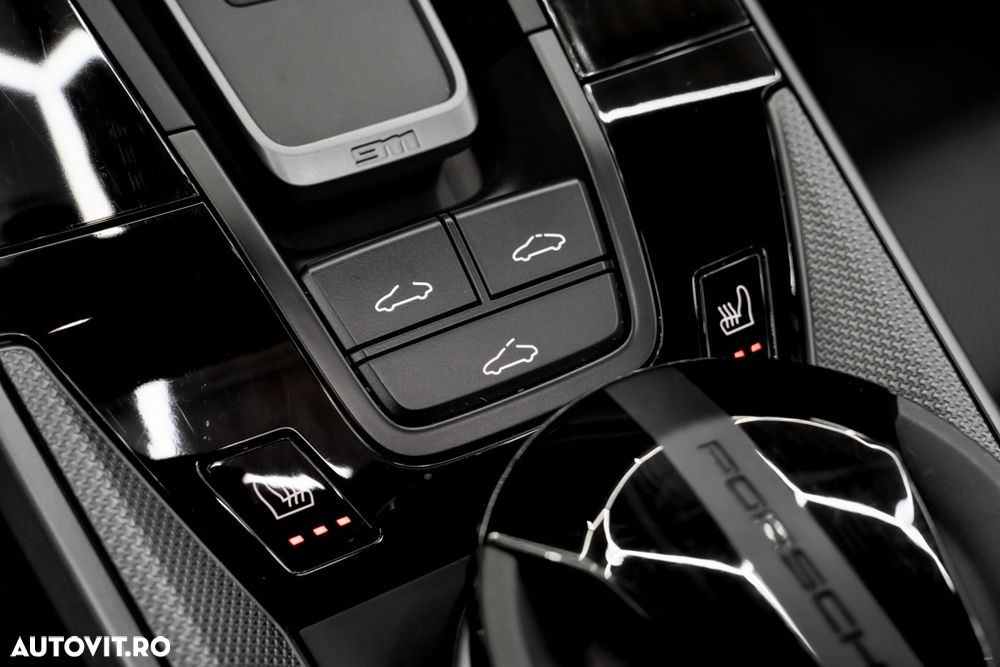 Porsche 911 Carrera PDK - 33