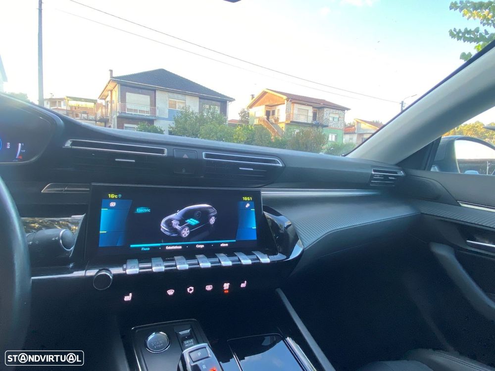 Peugeot 508 Plug-In Hybrid 225 e-EAT8 Allure Pack - 26