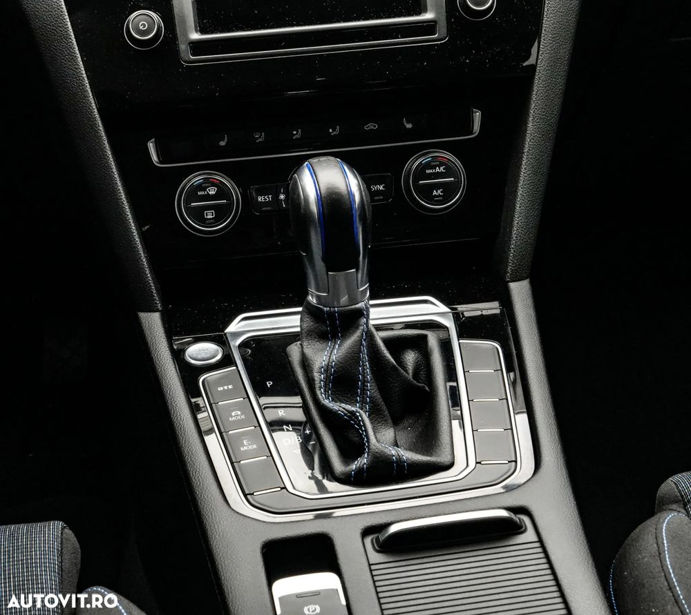 Volkswagen Passat GTE - 18