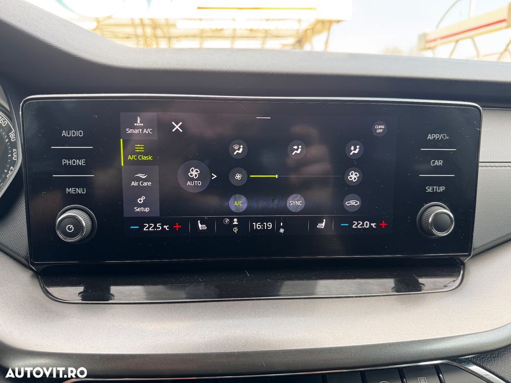 Skoda Octavia 2.0 TDI Style - 19