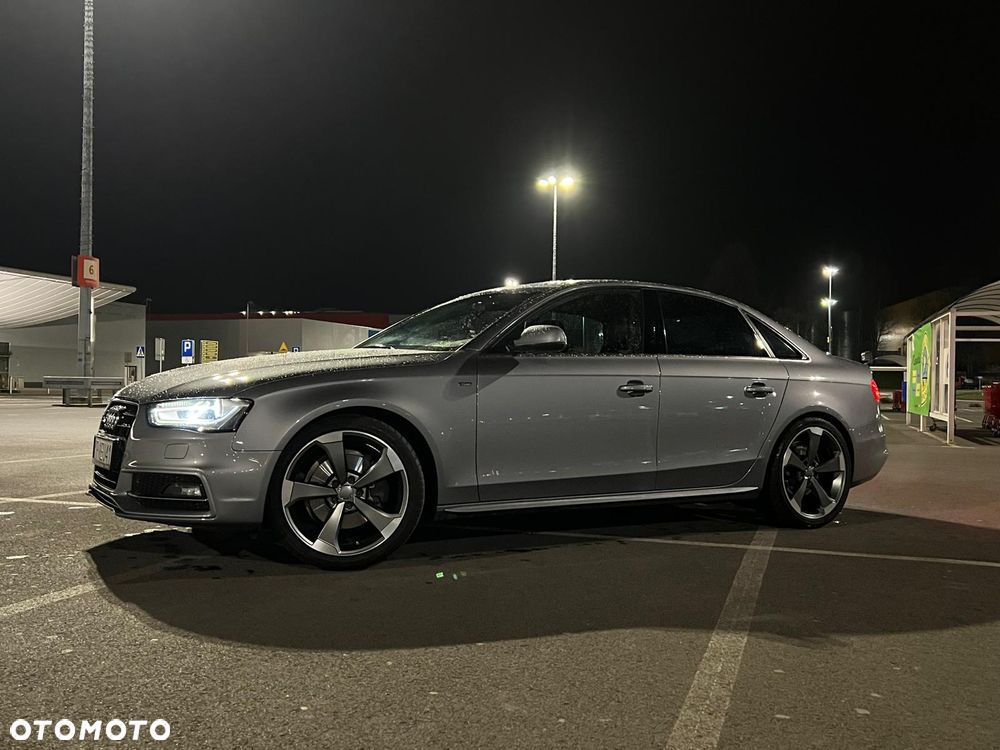 Audi A4 Limousine - 4
