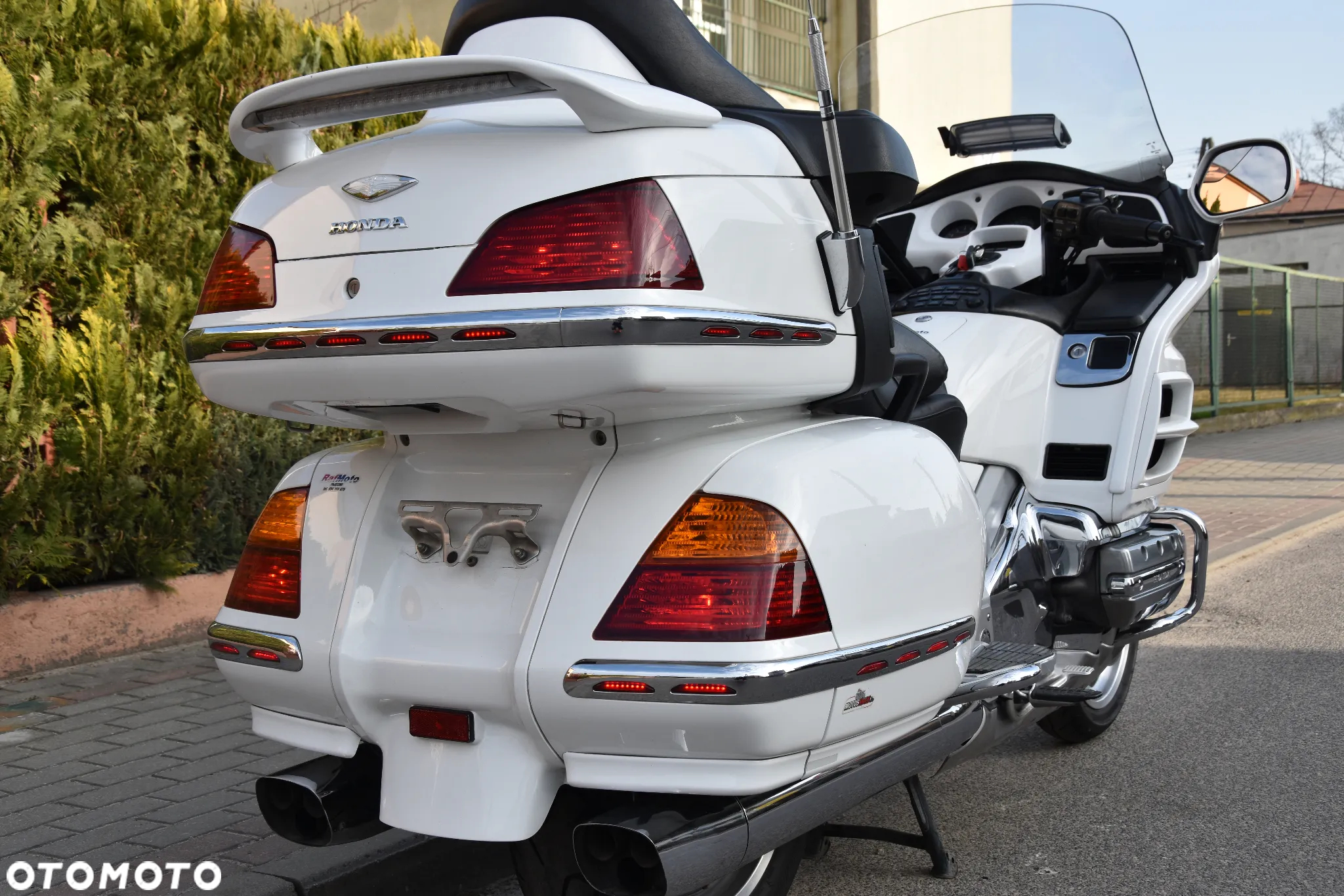 Honda GL - 5