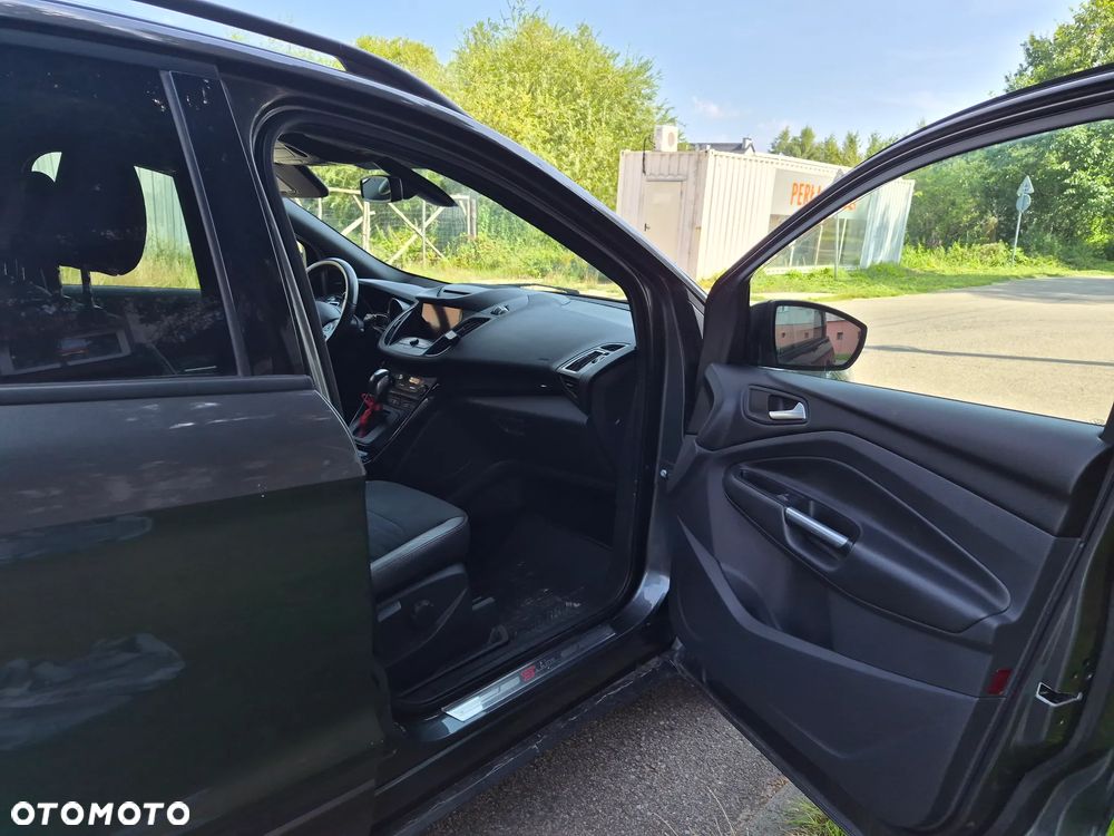 Ford Kuga 1.5 EcoBoost FWD ST-Line ASS GPF - 2