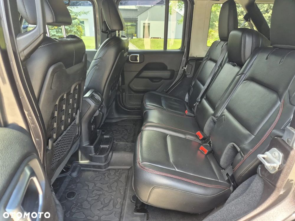 Jeep Wrangler - 28