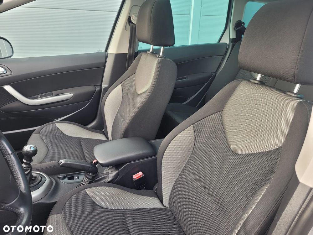 Peugeot 308 e-HDi FAP 115 Stop&Start Business Line Niveau 1 - 30