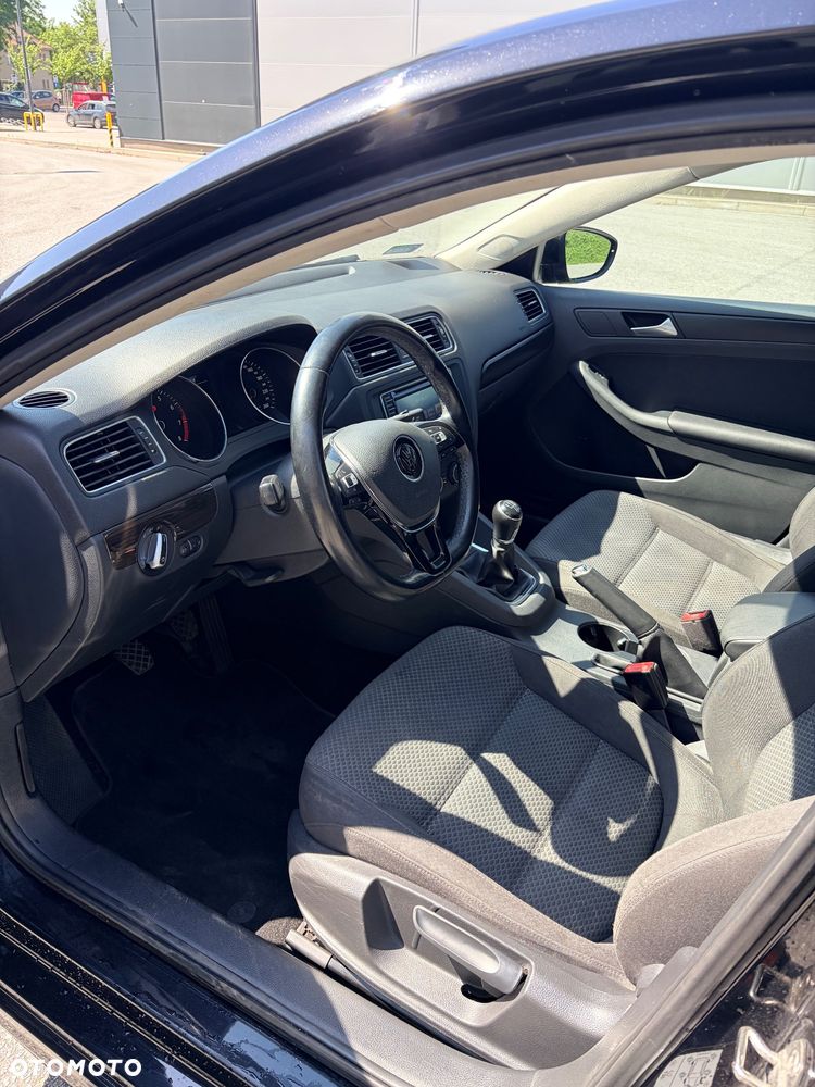 Volkswagen Jetta 1.4 TSI BMT Trendline - 20