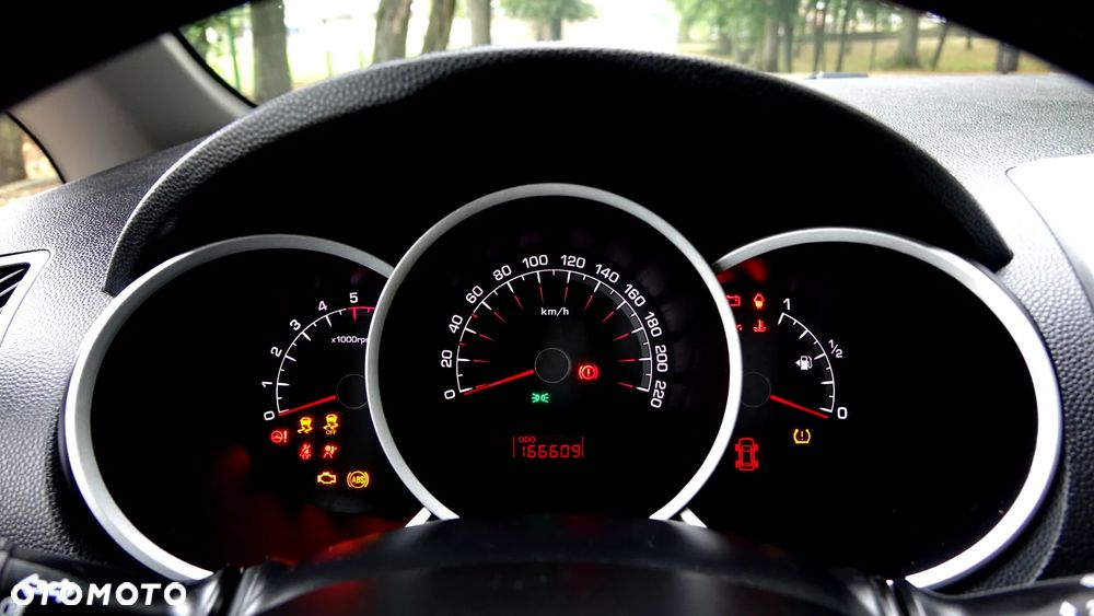 Kia Venga 1.6 CRDi 128 Platinum Edition - 18